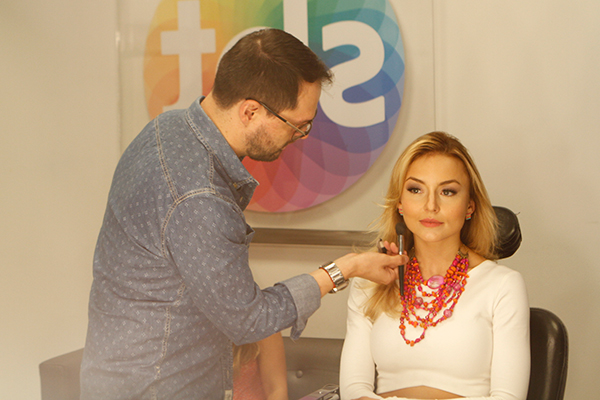 Angelique Boyer Brasil: Angelique Boyer já é Titia!