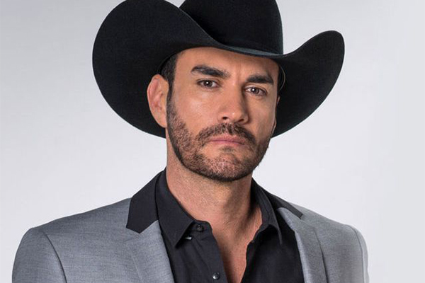 David Zepeda na novela A Dona exibida pelo SBT