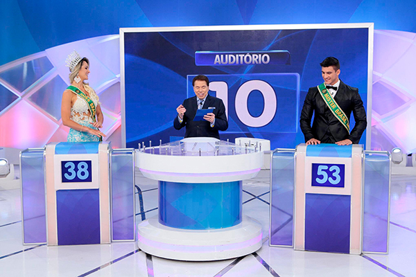 Silvio Santos se diverte no 'Jogo dos Pontinhos' - Confira as