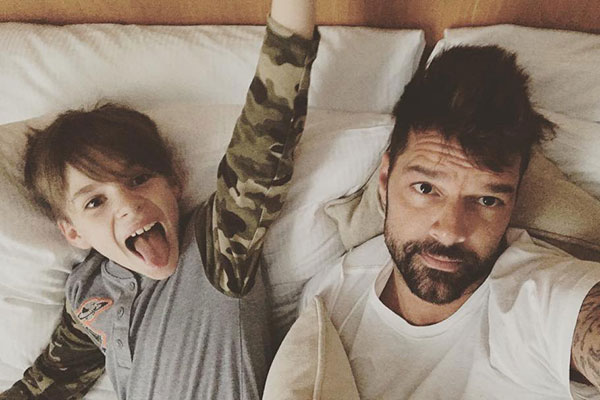 Ricky Martin e o filho