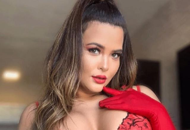 Geisy Arruda Aparece De Lingerie Vermelha E Sensualiza Sbt Tv Sbt Tv