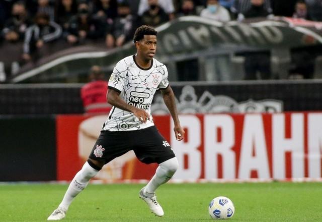 Corinthians Renova Contrato Do Zagueiro Gil At O Fim De Sbt News