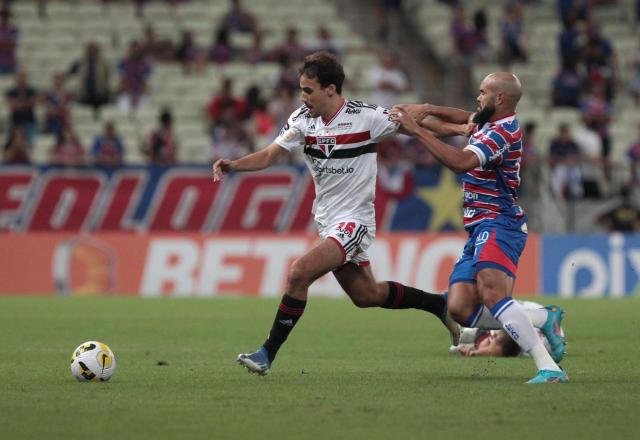 S O Paulo Sai Na Frente Mas Fortaleza Busca Empate Gola O De