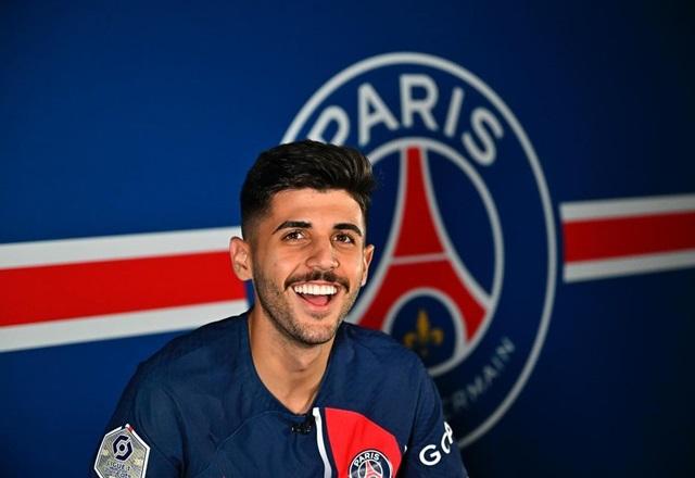 PSG anuncia a contratação do zagueiro Lucas Beraldo SBT