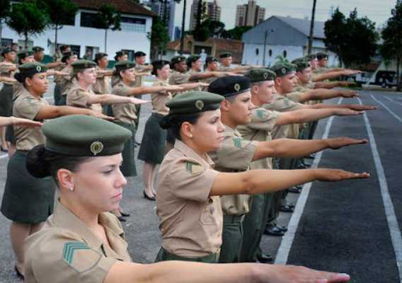 Por que a carreira militar ainda é pouco visada pelas mulheres