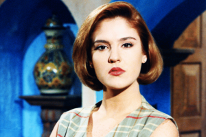 Angélica Santibáñez (Chantal Andere)