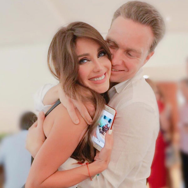 Anahi e o marido Manuel Velasco