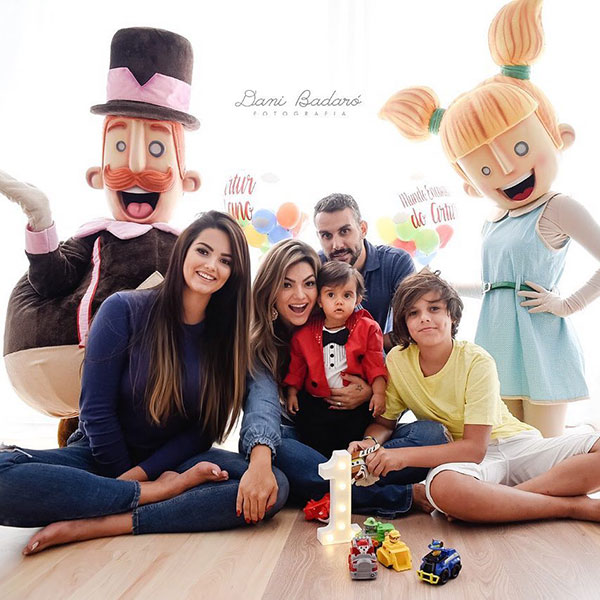 Kelly Key junto com a família