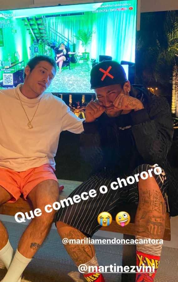 Neymar assiste live da Marília Mendonça ao lado do marido da ex (Reprodução/Instagram)