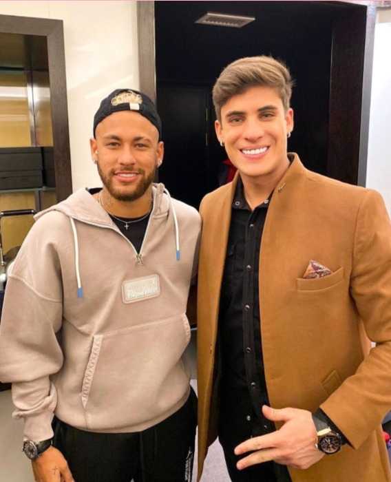 Neymar e Tiago Ramos posam para foto (Reprodução/Instagram)