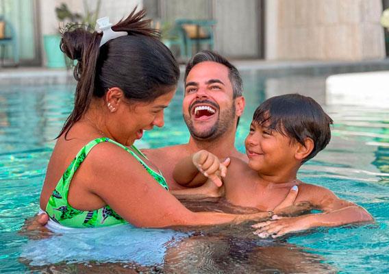 Kaka Diniz, Simone e Henri na piscina