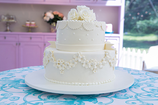 Bolo de casamento romântico do Ney