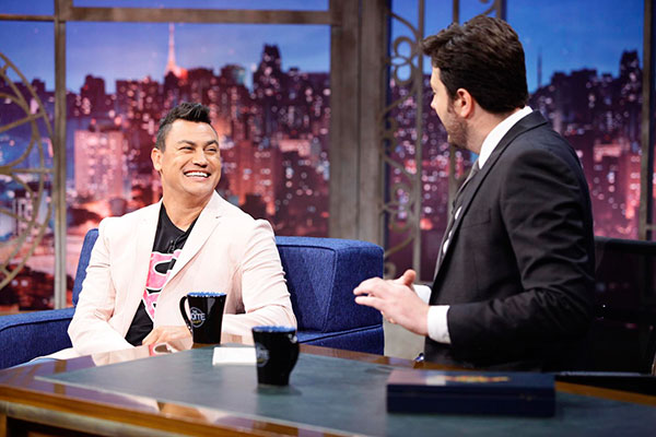 Popó fala sobre aposentadoria e política no The Noite