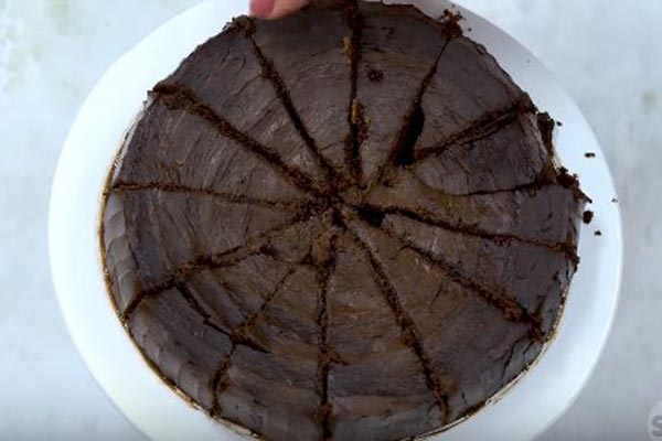  Receitas da Carol: Brownie com calda de chocolate 