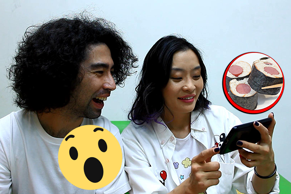 Youtubers do Japão reagem à comida oriental abrasileirada