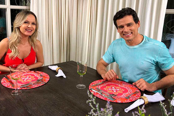 Eliana entrevista Celso Portiolli no Programa Eliana especial de Ano Novo