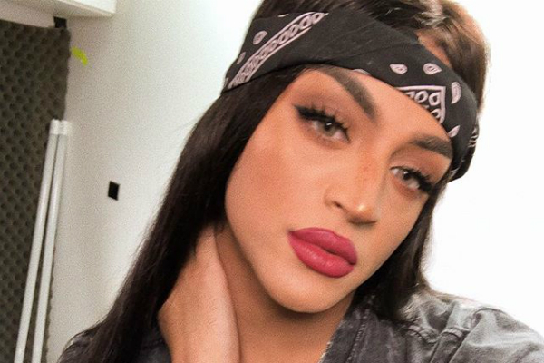 Pabllo Vittar mostra cabelo descolorido e brinca: Quase uma Goku