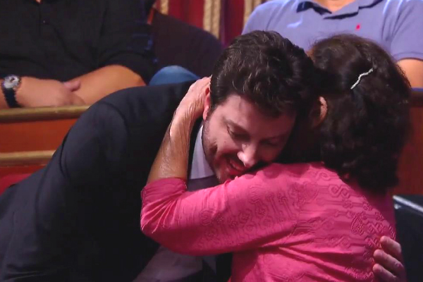 Na plateia do The Noite, idosa muito fofa realiza sonho de conhecer Danilo