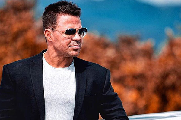 Após muitas polêmicas, Eduardo Costa reata com ex-namorada