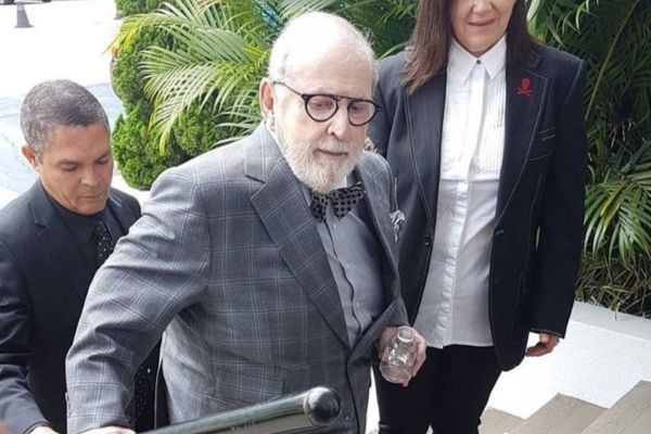 Jô Soares sofre acidente