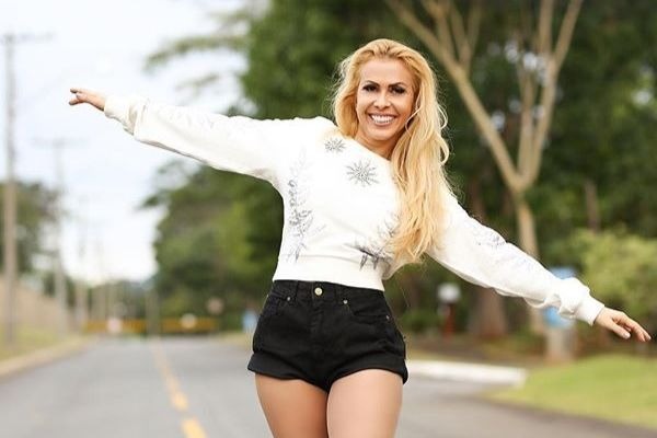 Joelma ataca Ximbinha e revela que cantor ´saía do controle´ sob efeito do álcool