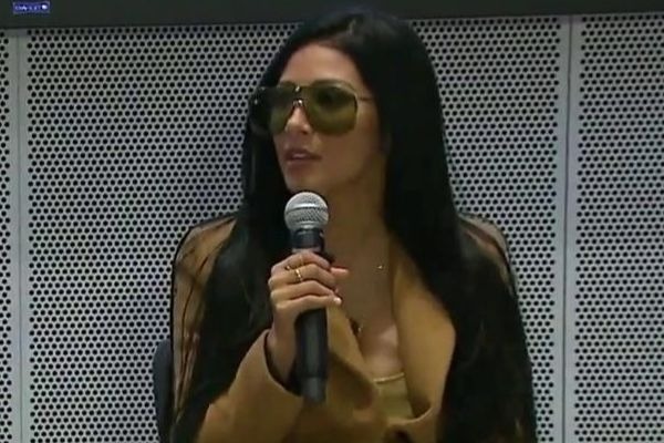 Simaria fala sobre o seu afastamento, doença e... seus dentes novos!