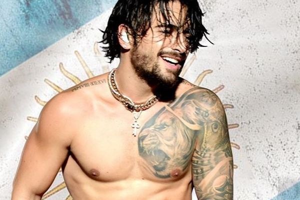 Maluma pede fotos ousadas e causa polêmica na web