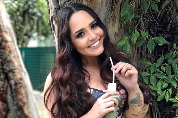 Perlla dá piti em camarim e cria o maior climão em show