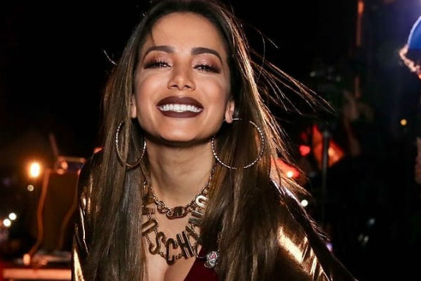 Anitta faz acordo com ex-empresária e põem fim a processo milionário