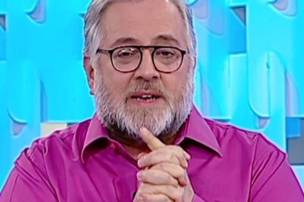 Apresentador De Tv Acusado De Humilhar Funcion Rio E Caso Vai Parar Na Pol Cia Sbt Tv Sbt Tv