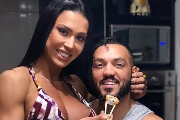 Cantor Belo exibe músculos GIGANTES e deixa a própria Gracyanne Barbosa surpresa!