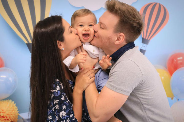Thais Fersoza se emociona com atitude fofa do filho