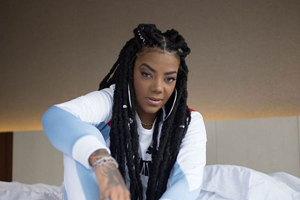 Ludmilla ostenta com carrão luxuoso e usa look combinando com o possante!