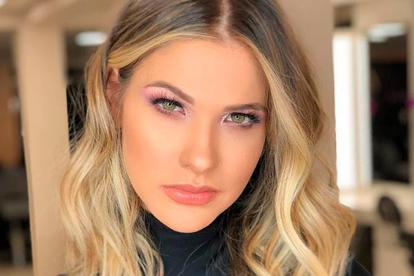 Andressa Suita mostra gargalhada do filho recém-nascido