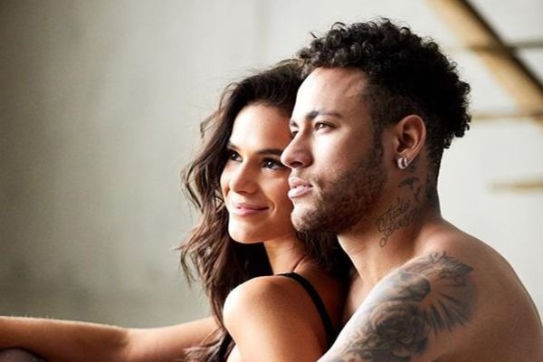Leo Dias descobre os novos ´crushs´ de Neymar e Bruna Marquezine!