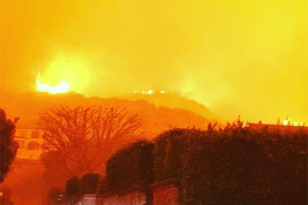  Veja quais artistas perderam suas casas no incêndio da Califórnia