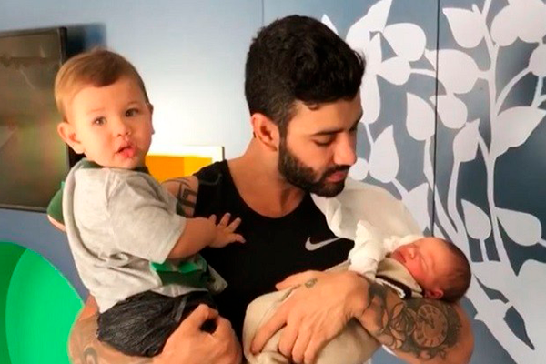 Gusttavo Lima conversando com Samuel é a coisa mais fofa do MUNDO!