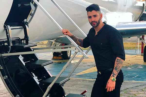 Após pedido emocionante, Gusttavo Lima doa R$ 12 mil para criança autista
