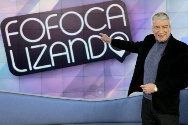 Os babados do fim de semana passam por aqui! Se liga no Fofocalizando, às 15h
