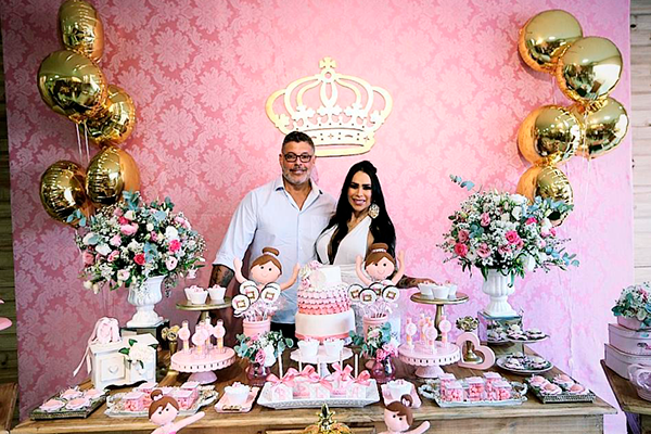 Alexandre e Fabi Frota fazem chá de bebê luxuoso para primeira filha