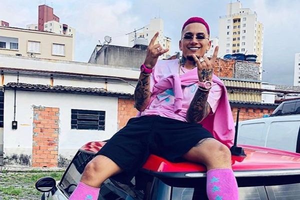 Funkeiro termina com cantora, faz BARRACO na web e a DETONA: ´Descobri tudo!´