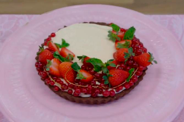 Tarte de Champagne com Morangos e Groselha da Carla Fioroni