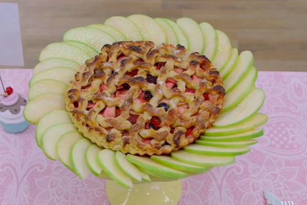 Torta Americana de Maçã com Frutas Vermelhas do Victor Pecoraro