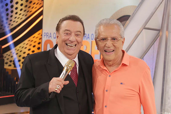 Carlos Alberto de Nóbrega tira o chapéu para Bolsonaro