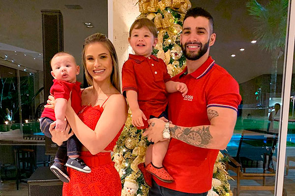 Natal ostentação! Gusttavo Lima mostra momentos da comemoração e luxo impressiona