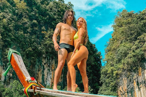 Luísa Sonza se declara para Whindersson Nunes durante viagem