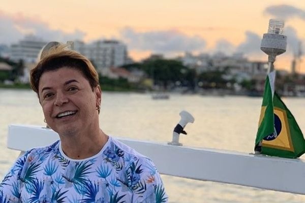 David Brazil faz desabafo polêmico na web, após ser vetado em emissora de TV