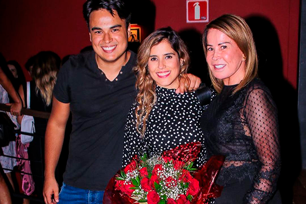 Avó coruja! Zilu comemora gravidez de Camilla Camargo