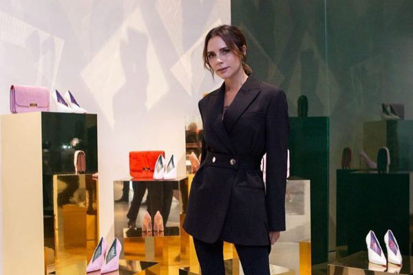 Victoria Beckham usa hidratante feito com seu próprio sangue