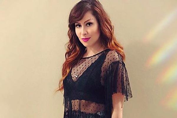 Pitty faz post se despedindo do verão e conquista web